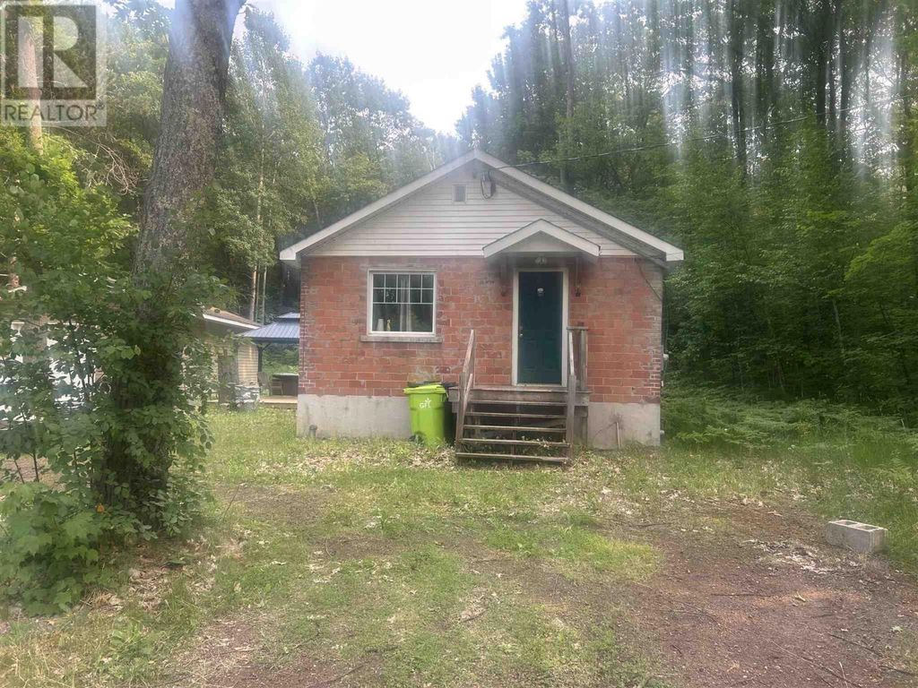 4760 Second Lin W, Prince Township