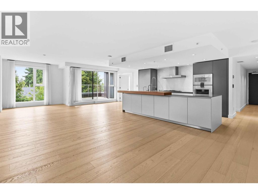 303 7128 Adera Street, Vancouver