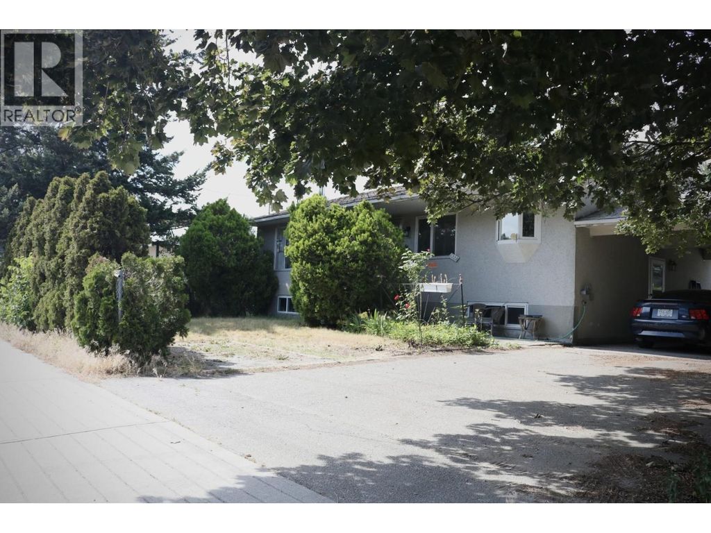 1220 K.l.o Road, Kelowna