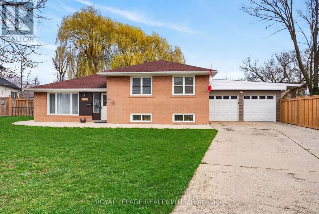 1332 Stanbury Road, Oakville (wo West)