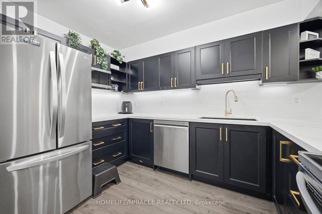 102 - 238 Albion Road, Toronto (elms-Old Rexdale)