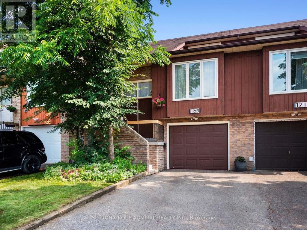 169 Robert Hicks Drive, Toronto (westminster-Branson)