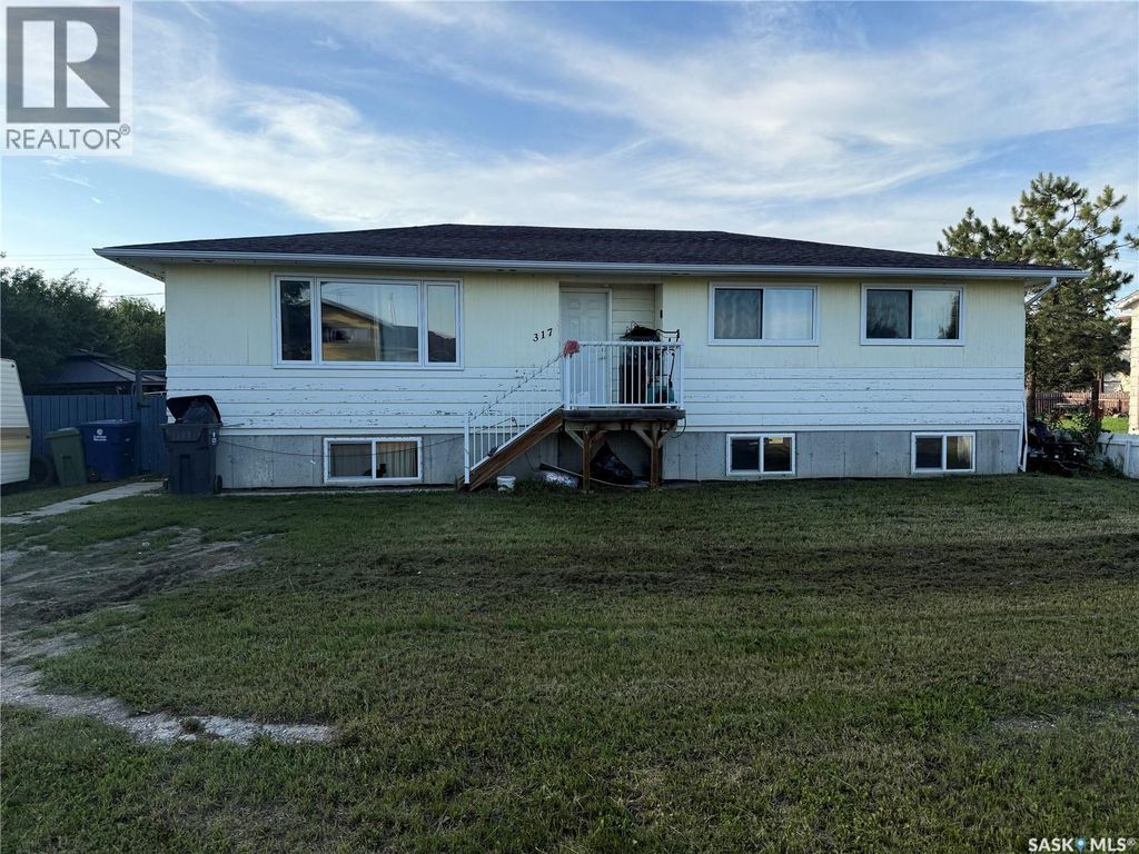 317 Carson Street, Dundurn