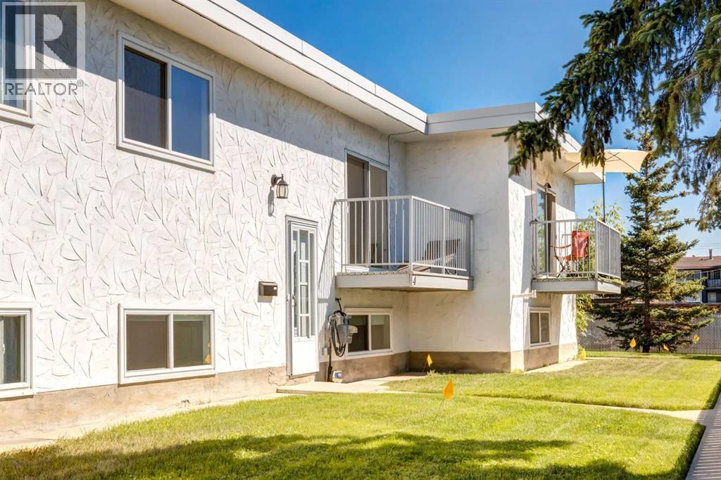 4, 4503 75 Street Nw, Calgary