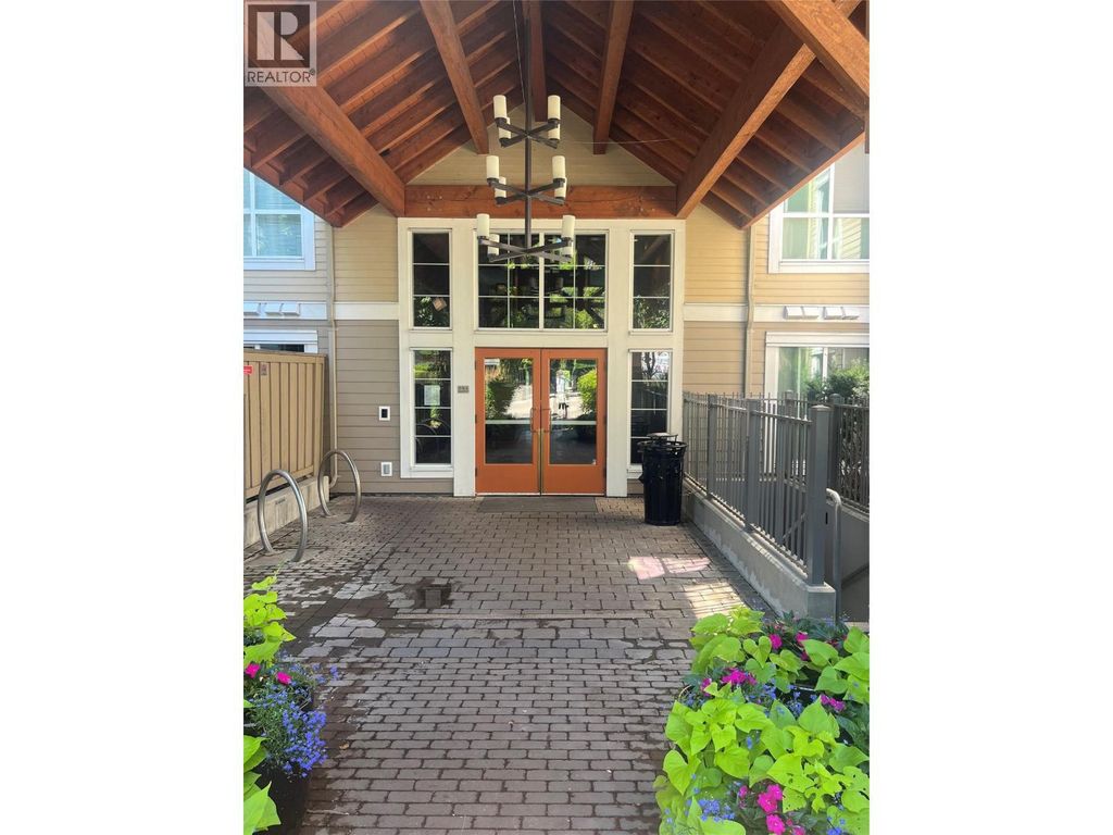 1089 Sunset Drive Unit# 318, Kelowna