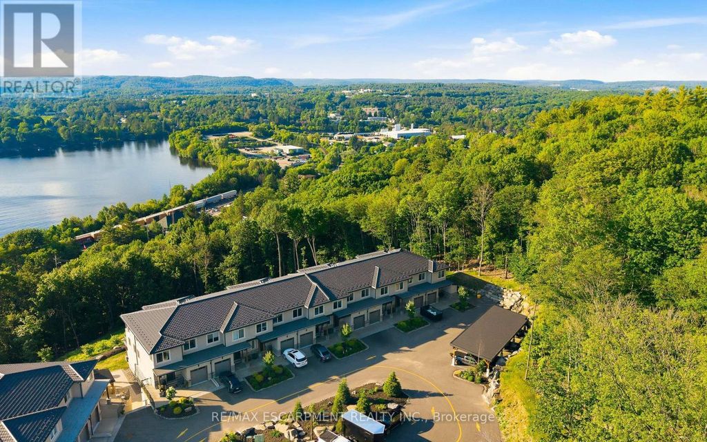 2 - 33 Horizon Lane, Huntsville