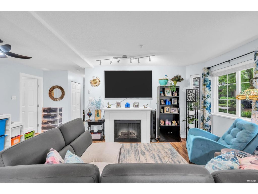 112 14877 100 Avenue, Surrey