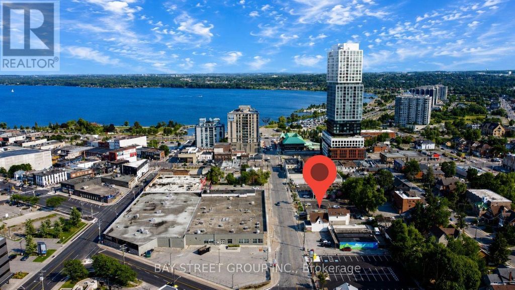 102 - 66 Maple Avenue, Barrie (city Centre)