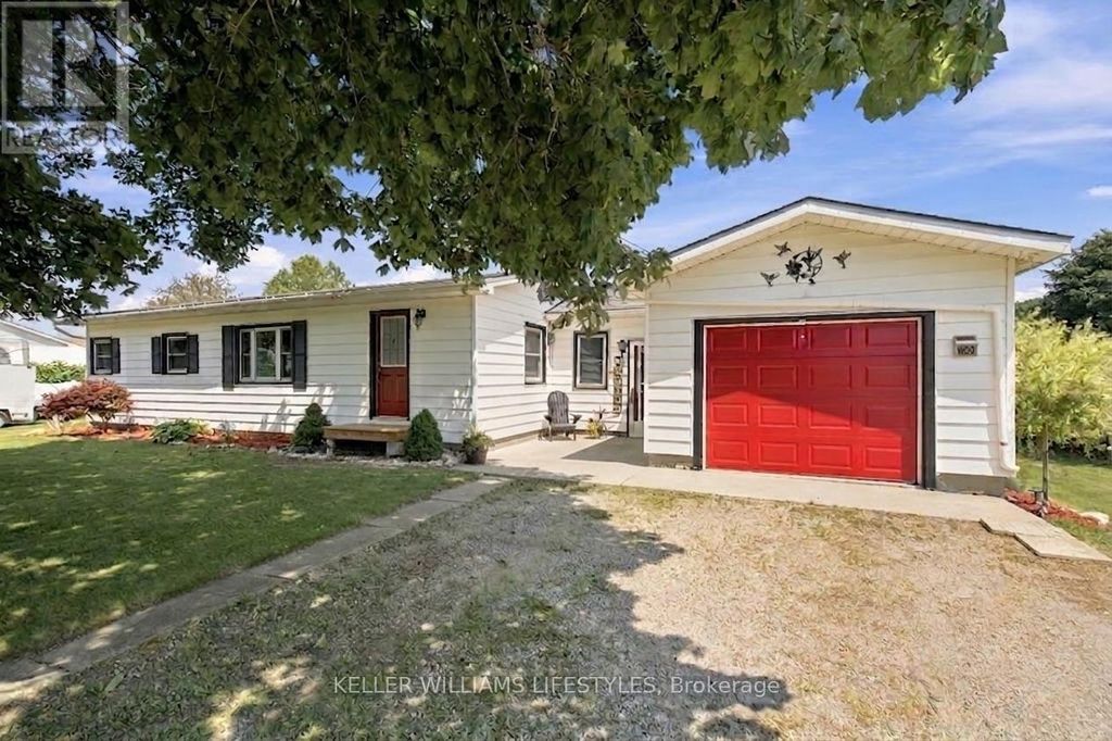 9820 Belmont Road, Central Elgin