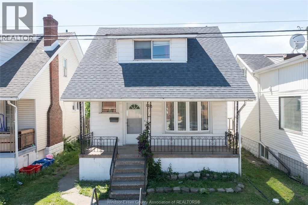 1333 Wyandotte Street, Windsor