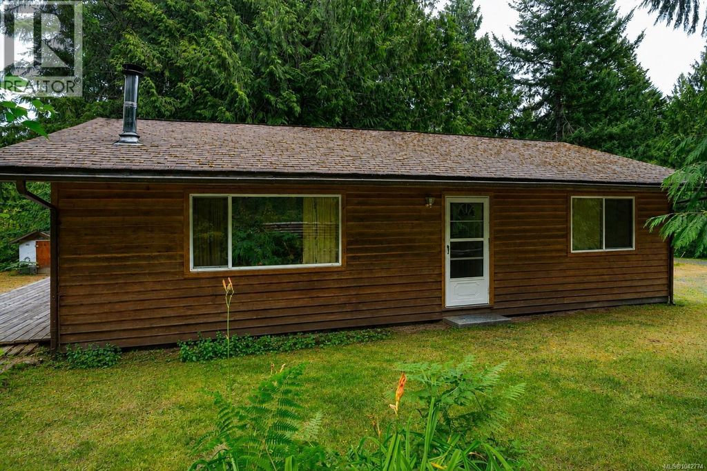 740 Spider Lake Rd, Qualicum Beach
