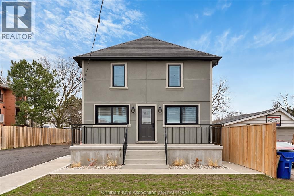 248 Park Avenue East, Chatham