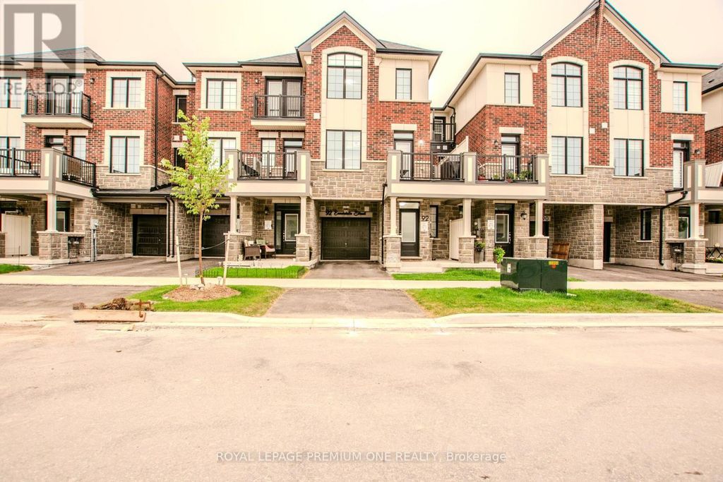 92 Ennerdale Street, Barrie