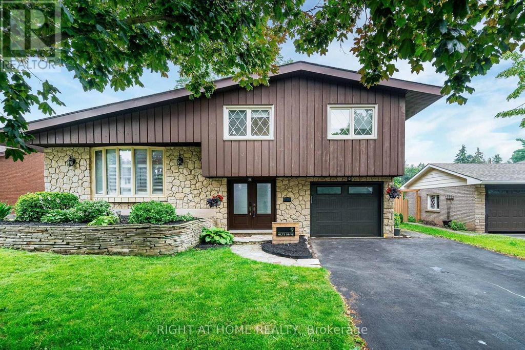 9 Hilts Drive, Hamilton (stoney Creek)