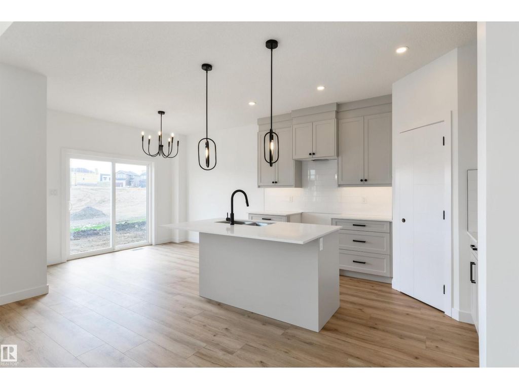 1309 Hawks Ridge Link Nw, Edmonton