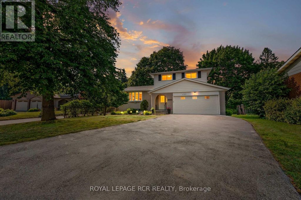 137 White Pine Crescent, Waterloo