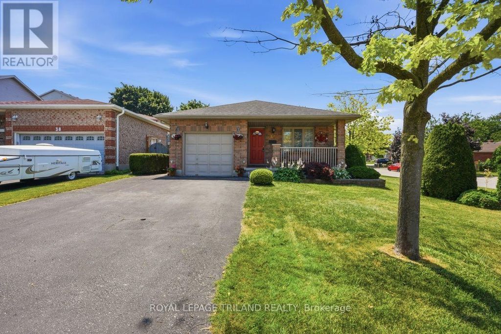 34 Gerald Crescent, London South (south J)