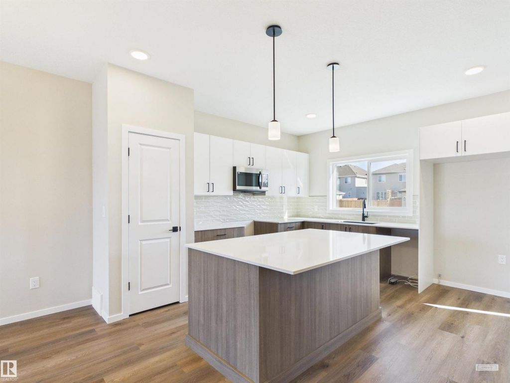1100 Mcleod Av, Spruce Grove