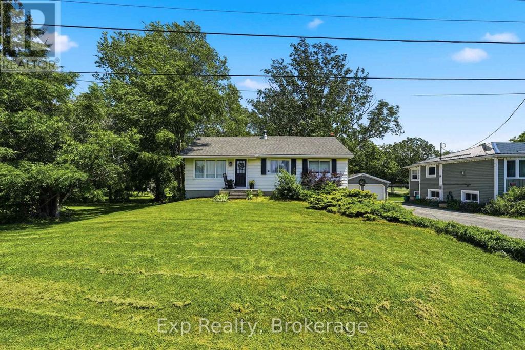 650 County Road 5, Prince Edward County (hallowell Ward)