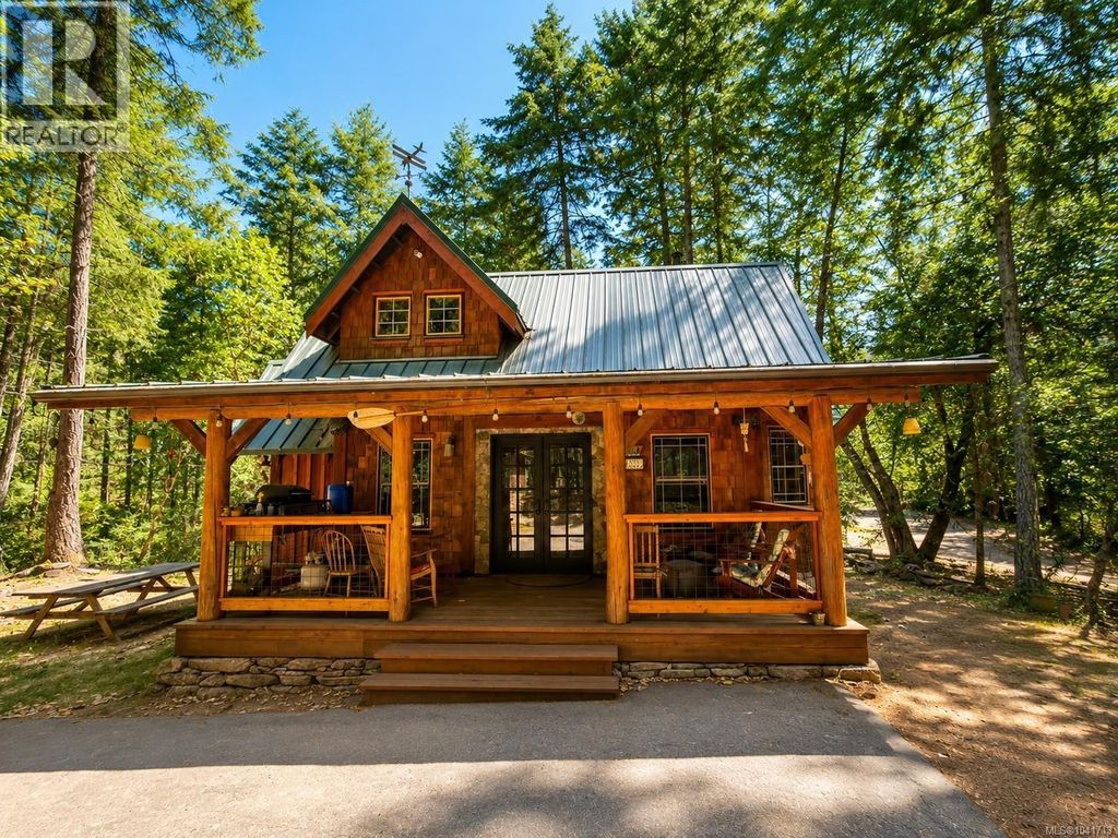 230 Halibut Hill, Mudge Island