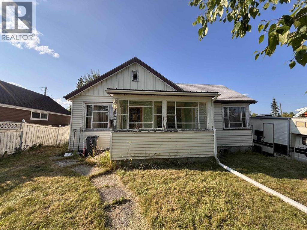 2066 Ross Crescent, Prince George