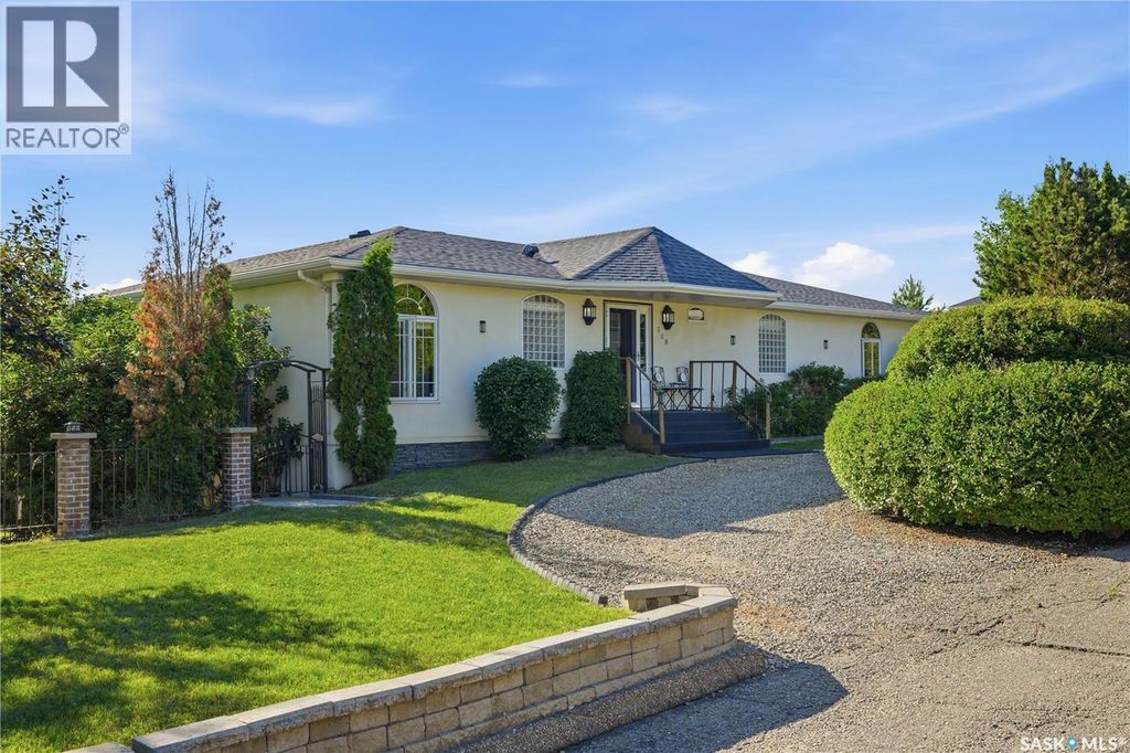 308 3rd Street W, Delisle
