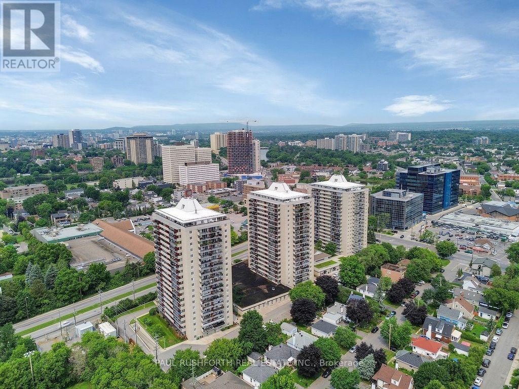1905 - 158 B Mcarthur Avenue, Ottawa