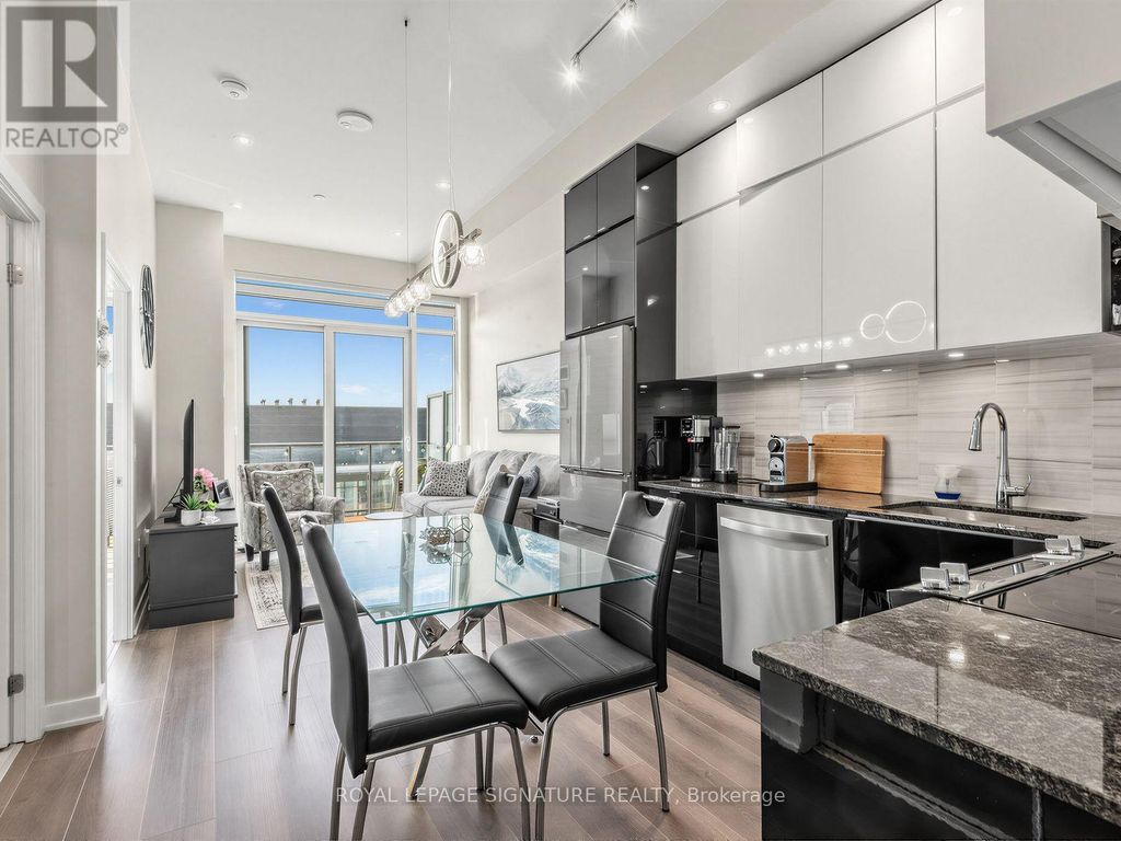 1205 - 100 Eagle Rock Way, Vaughan