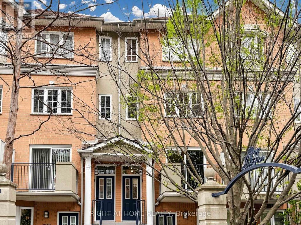 1520 - 28 Sommerset Way, Toronto (willowdale East)