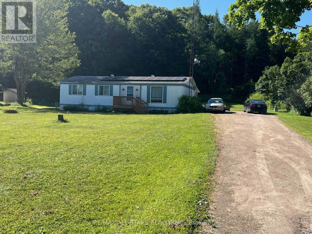 1225 Spring Valley Road, Minden Hills (lutterworth)