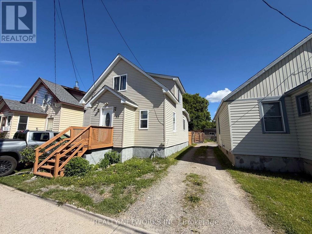 30 Golden Avenue, Timmins (tm - Outside East)