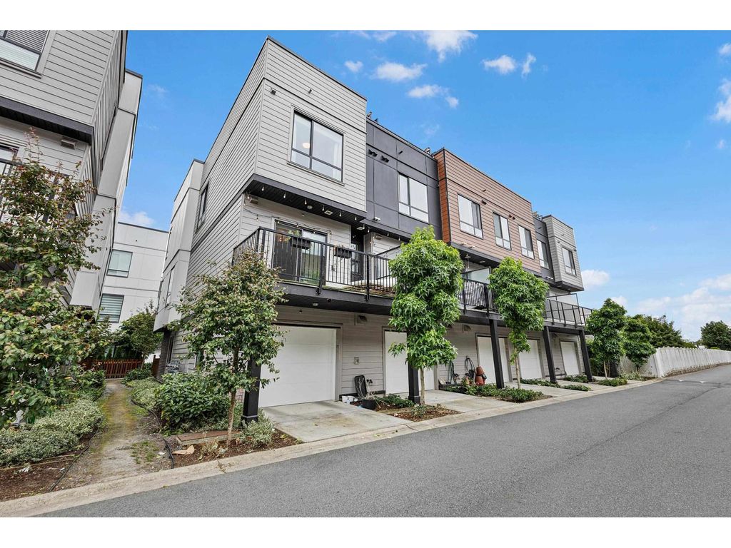 20 19749 55 Avenue, Langley