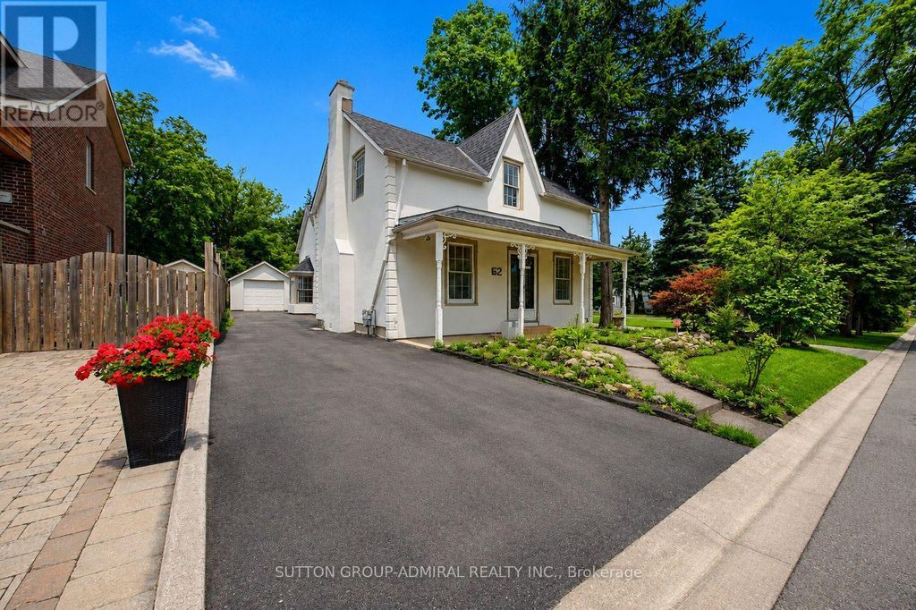 62 Centre Street W, Richmond Hill (mill Pond)