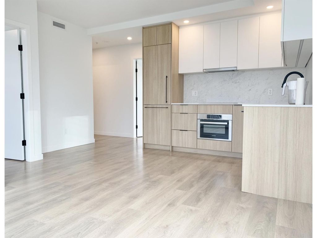 1511 13685 102nd Avenue, Surrey