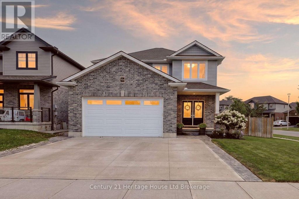 924 Springbank Avenue N, Woodstock (woodstock - North)