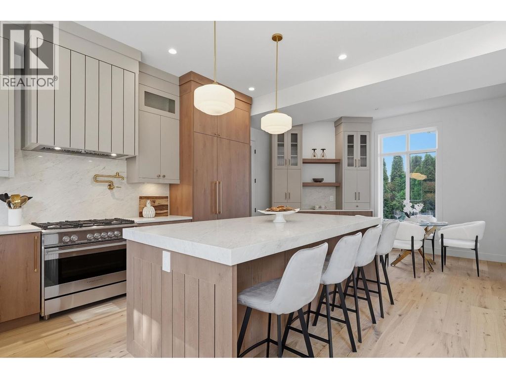 5241 Cambridge Court, Delta