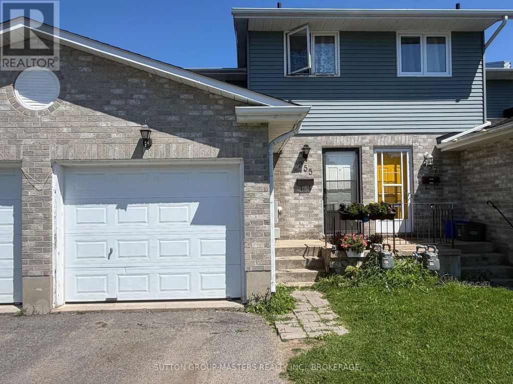255 Melanie Avenue, Kingston (east Gardiners Rd)