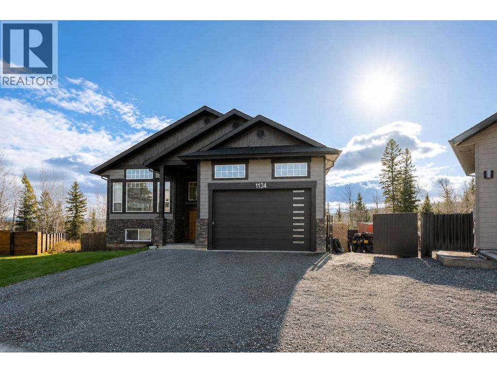 1134 Monarch Court, Prince George