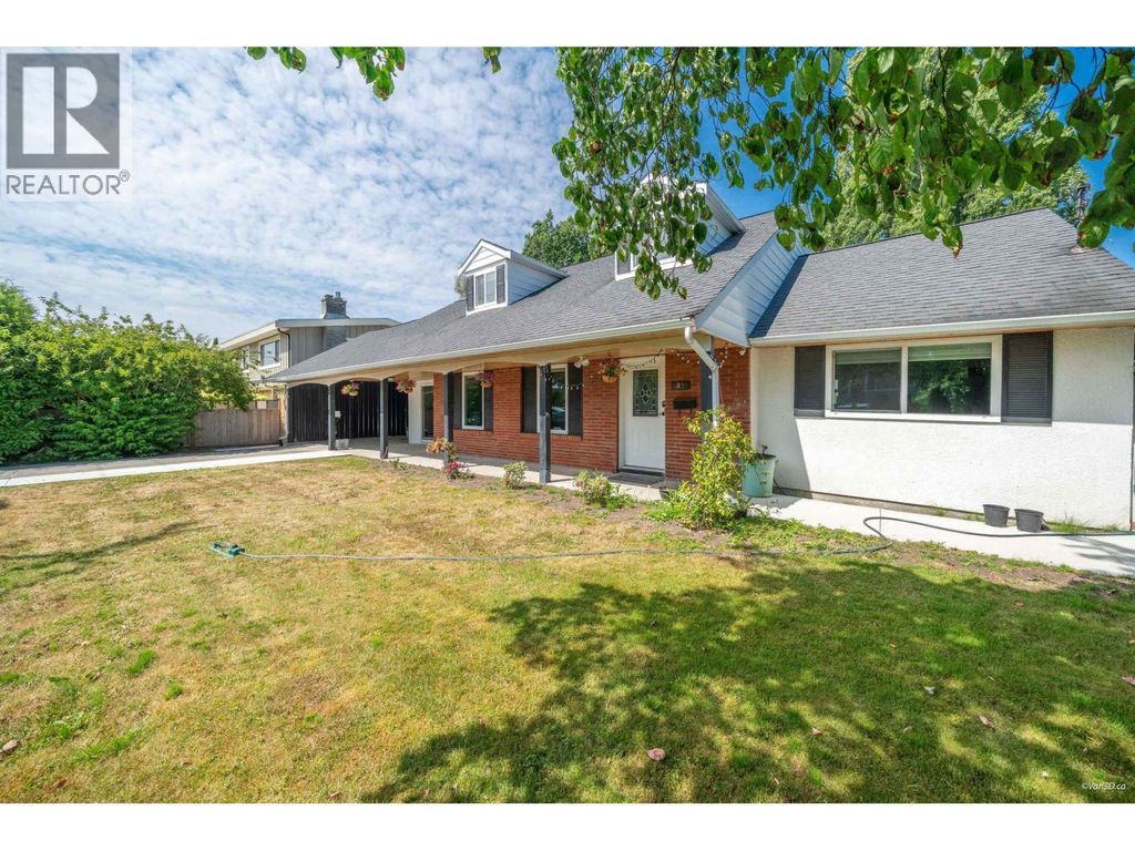 5835 Crescent Drive, Delta