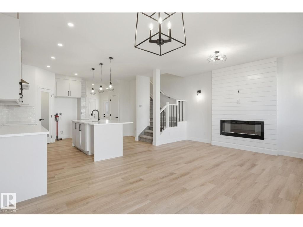 102 Spring Li, Spruce Grove