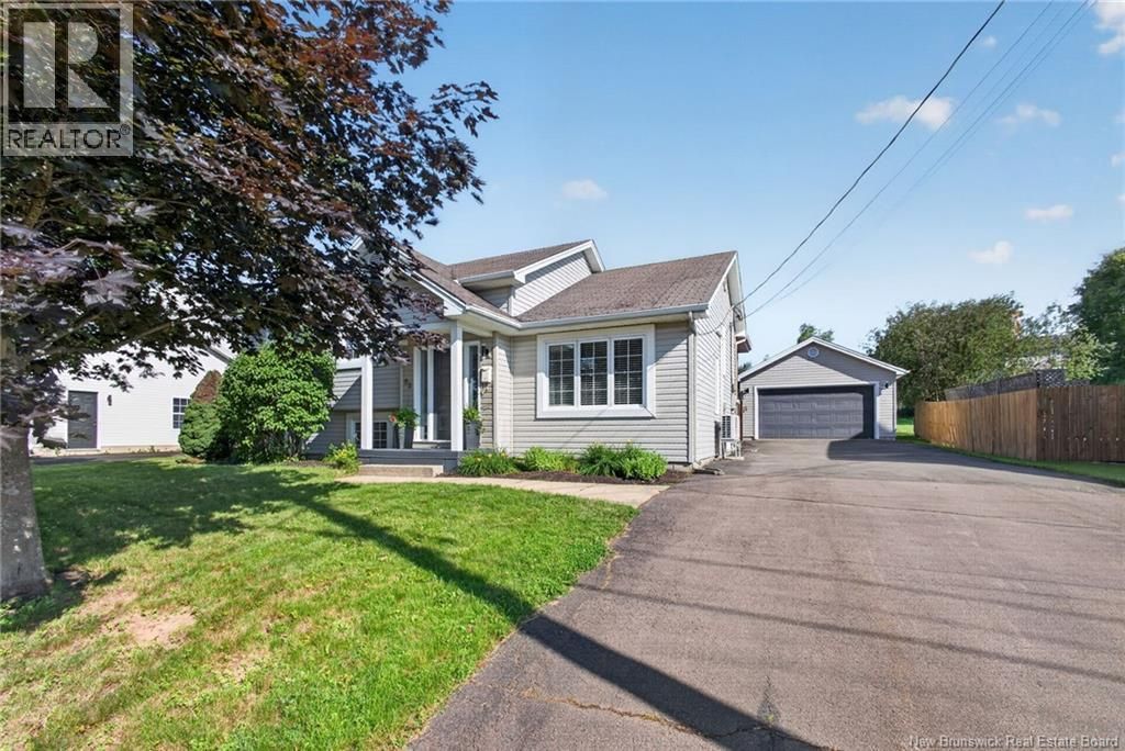 82 Des Bouleaux Crescent, Dieppe