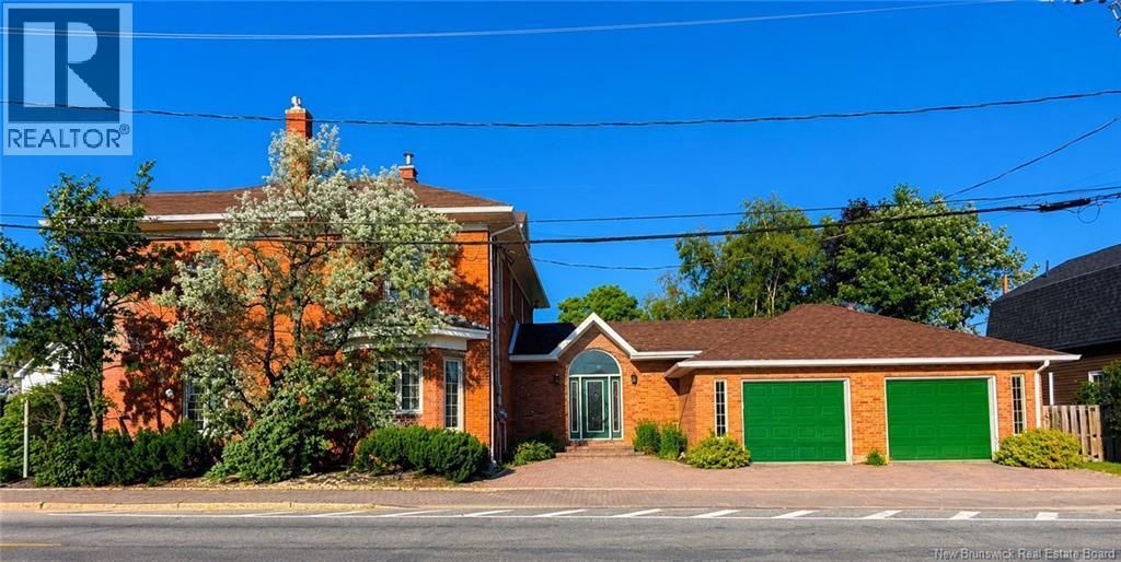 102 St. George, Bathurst