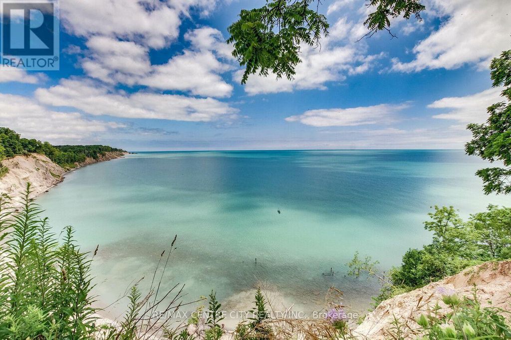 136 Brayside Street, Central Elgin (port Stanley)