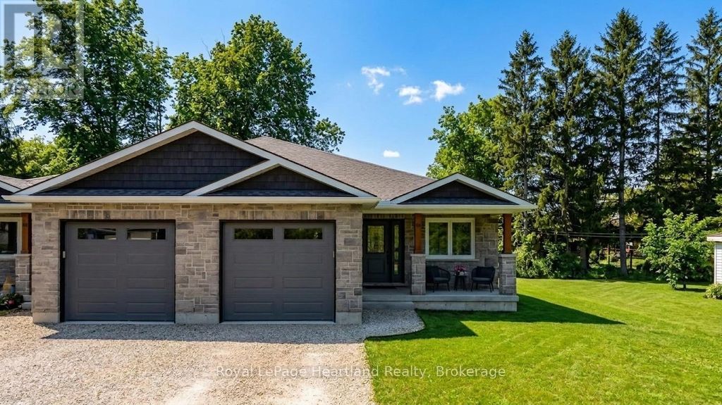 86 Osborne Street, Central Huron (clinton)