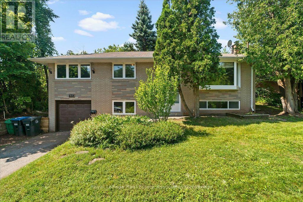 132 Vista Boulevard, Mississauga (streetsville)