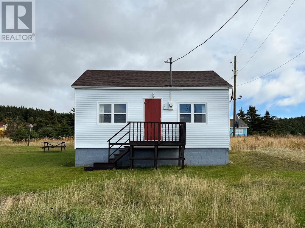 6 Berry Hill Road, Upper Amherst Cove