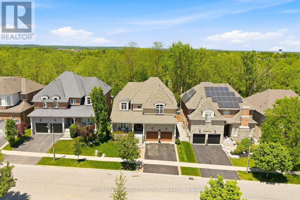 298 Eaton Street, Halton Hills (georgetown)