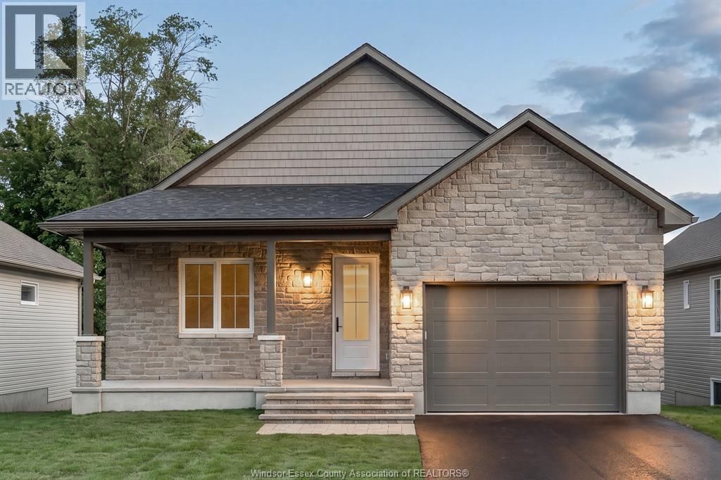 78 Rabb Street, Smiths Falls