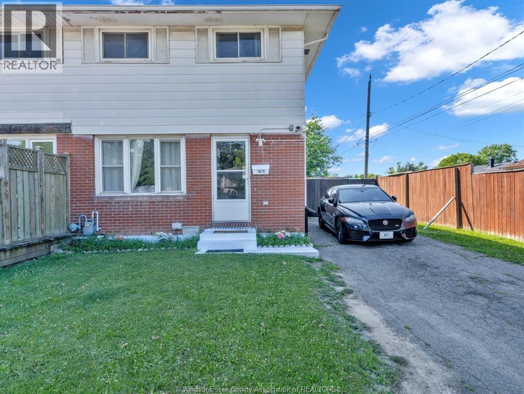 1615 Curry, Windsor