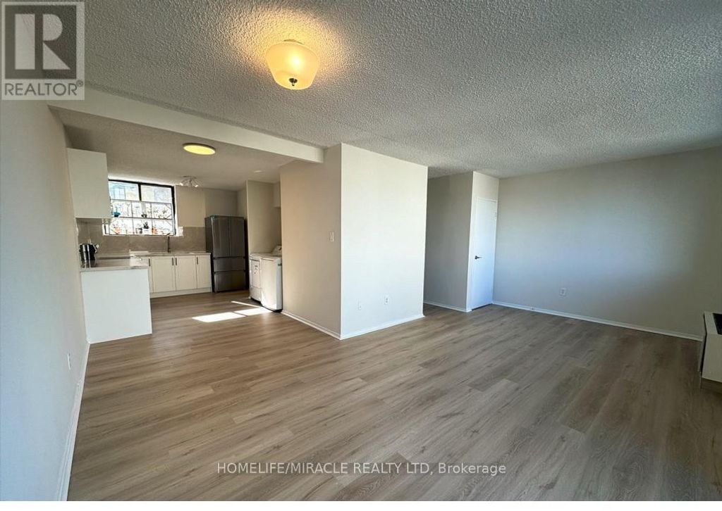 303 - 665 Kennedy Road, Toronto (kennedy Park)